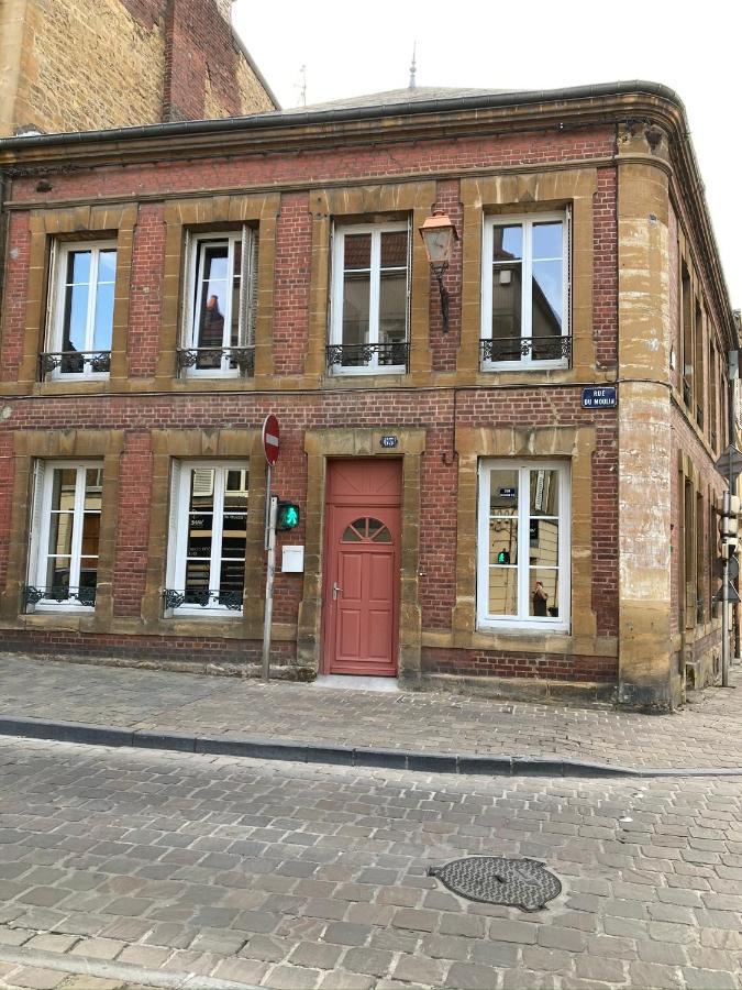 Suite Charles - Vue Musee Rimbaud ชาร์เลอวิลล์-เมซิแยร์ ภายนอก รูปภาพ