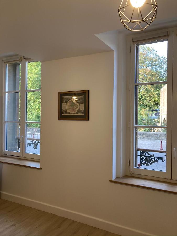 Suite Charles - Vue Musee Rimbaud ชาร์เลอวิลล์-เมซิแยร์ ภายนอก รูปภาพ